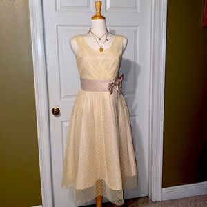 Lindy Bop, Pale Yellow Dress w polka dots NWT